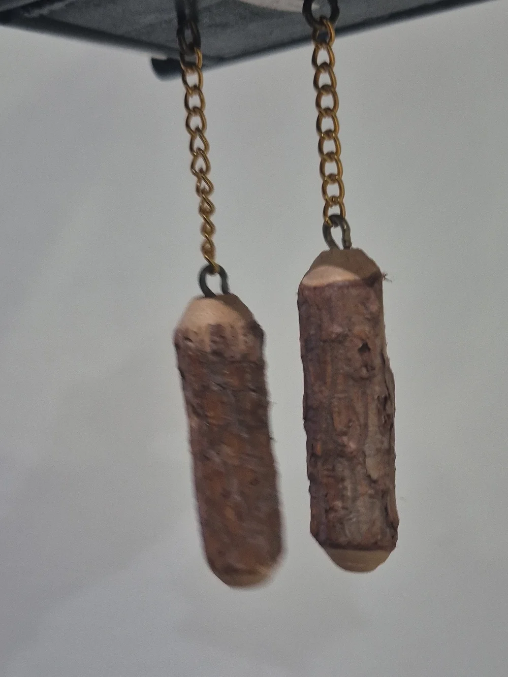 VTG. Holiday Cabin Ornament Set -4 Green and Red Rustic Wood